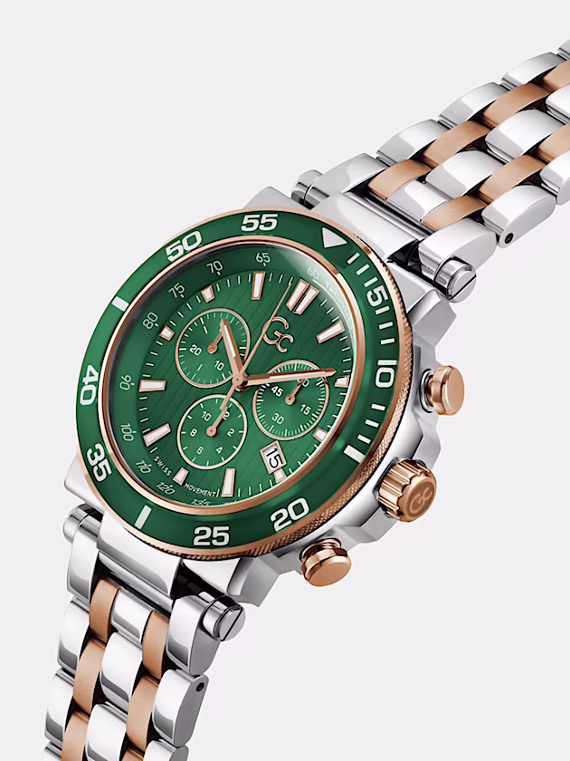 GC quartz calendar watch in stainless steel - GUESS