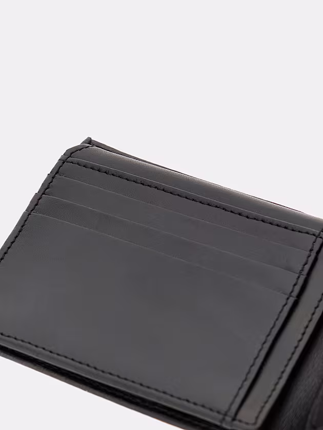 Madrid genuine leather wallet - GUESS