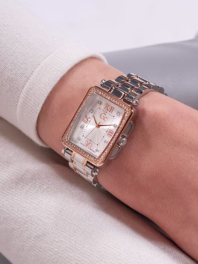 GC analogue quartz watch in stainless steel - GUESS