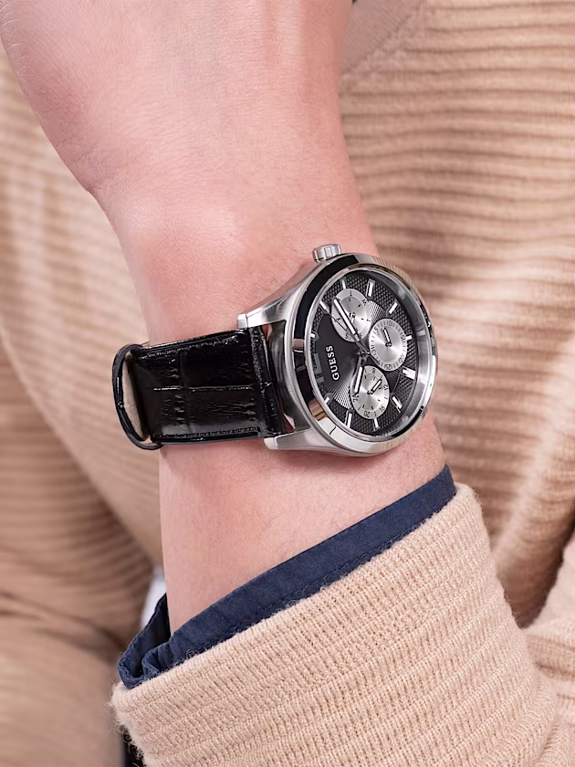 Interchangeable straps analogue watch - GUESS