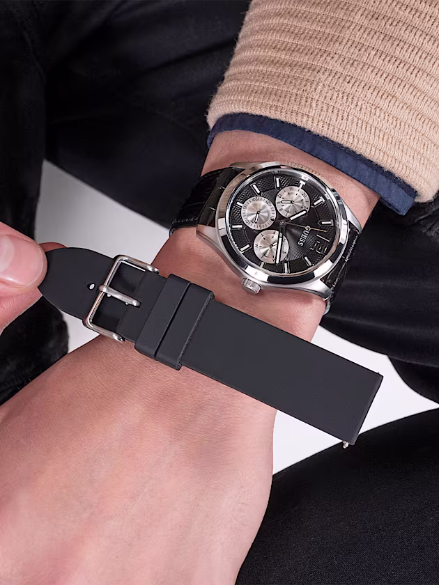 Interchangeable straps analogue watch - GUESS