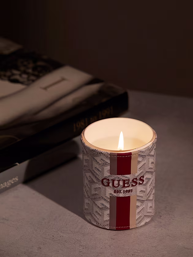 Small G cube candle - GUESS