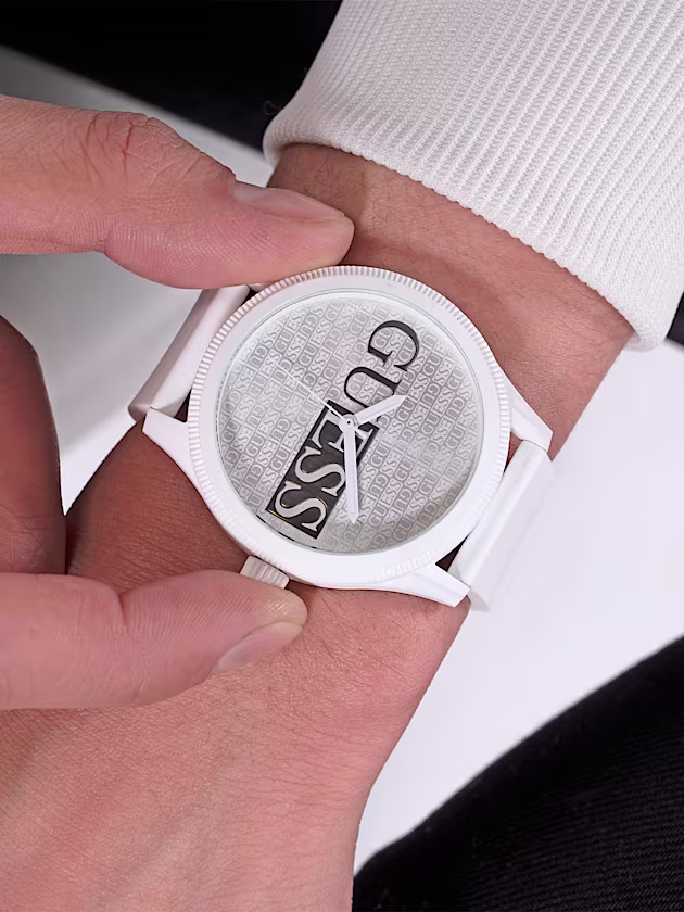 Analogue watch with logo detail - GUESS