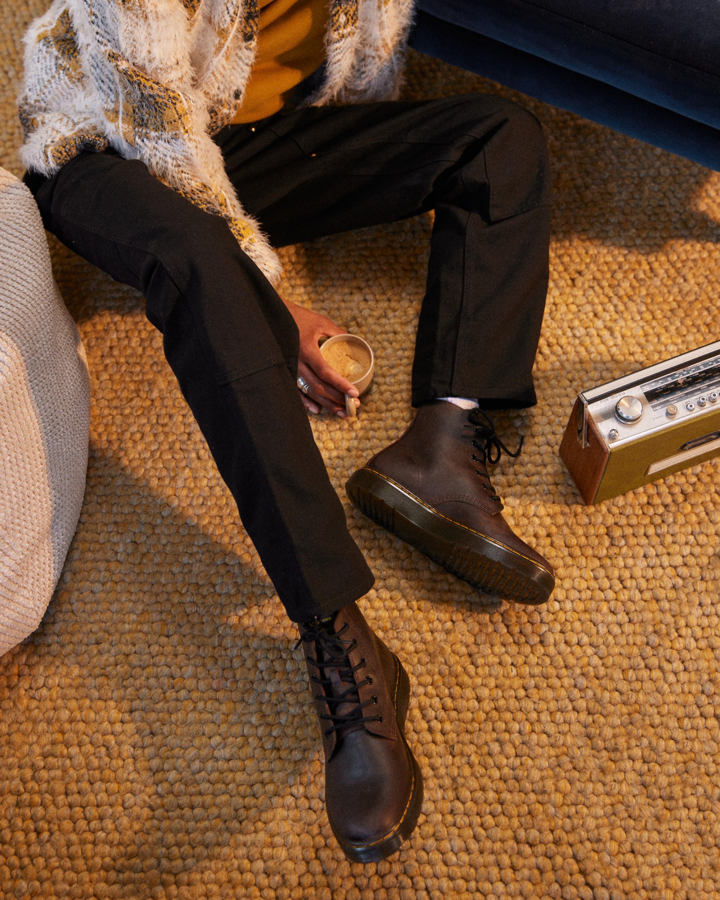 Thurston Crazy Horse Leather Chukka Boots