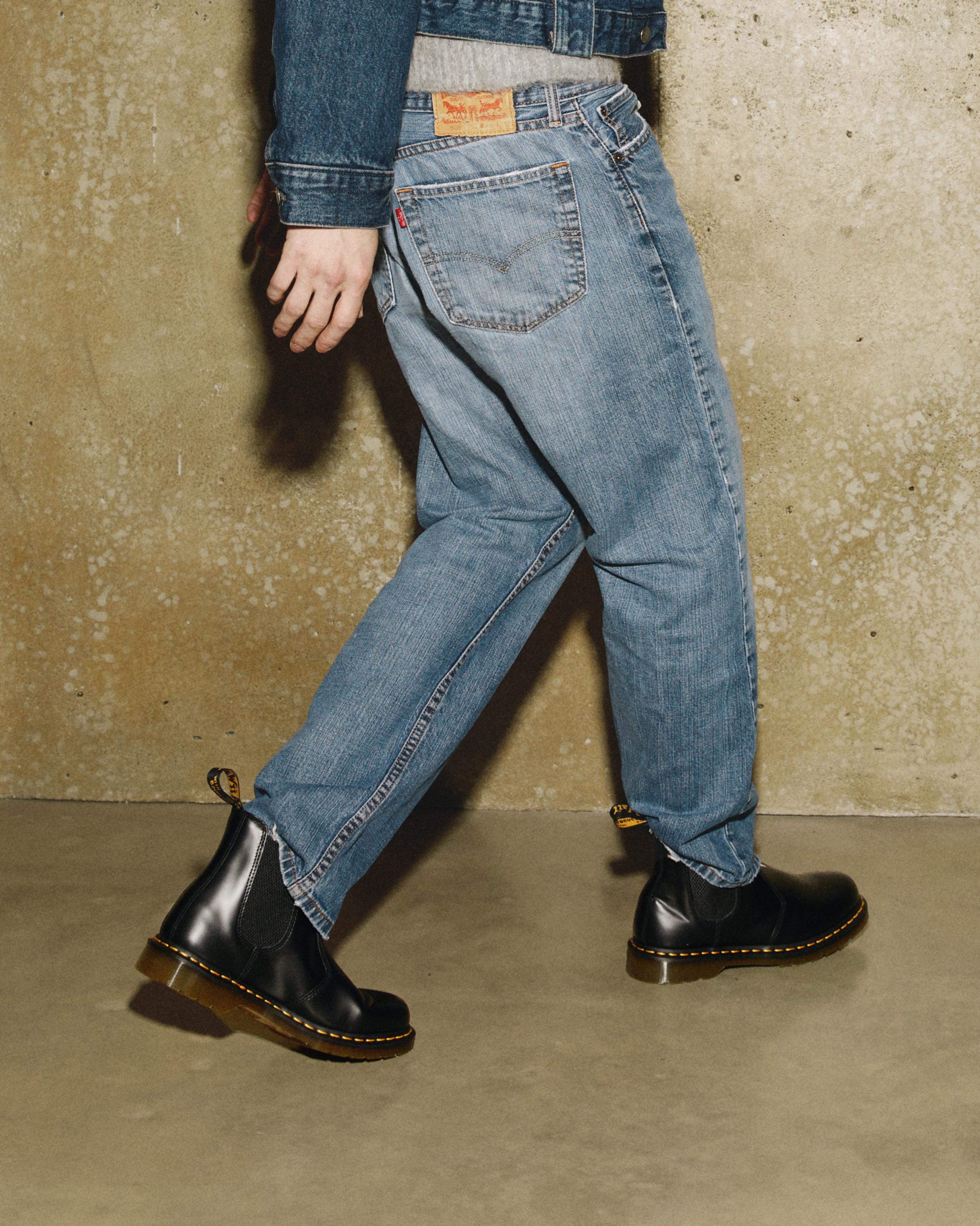 2976 Yellow Stitch Smooth Leather Chelsea Boots