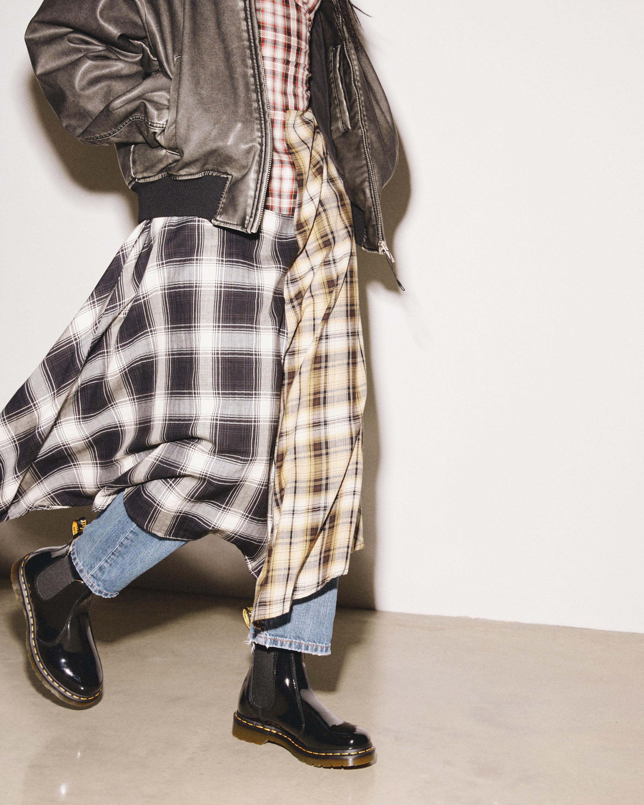 2976 Patent Leather Chelsea Boots