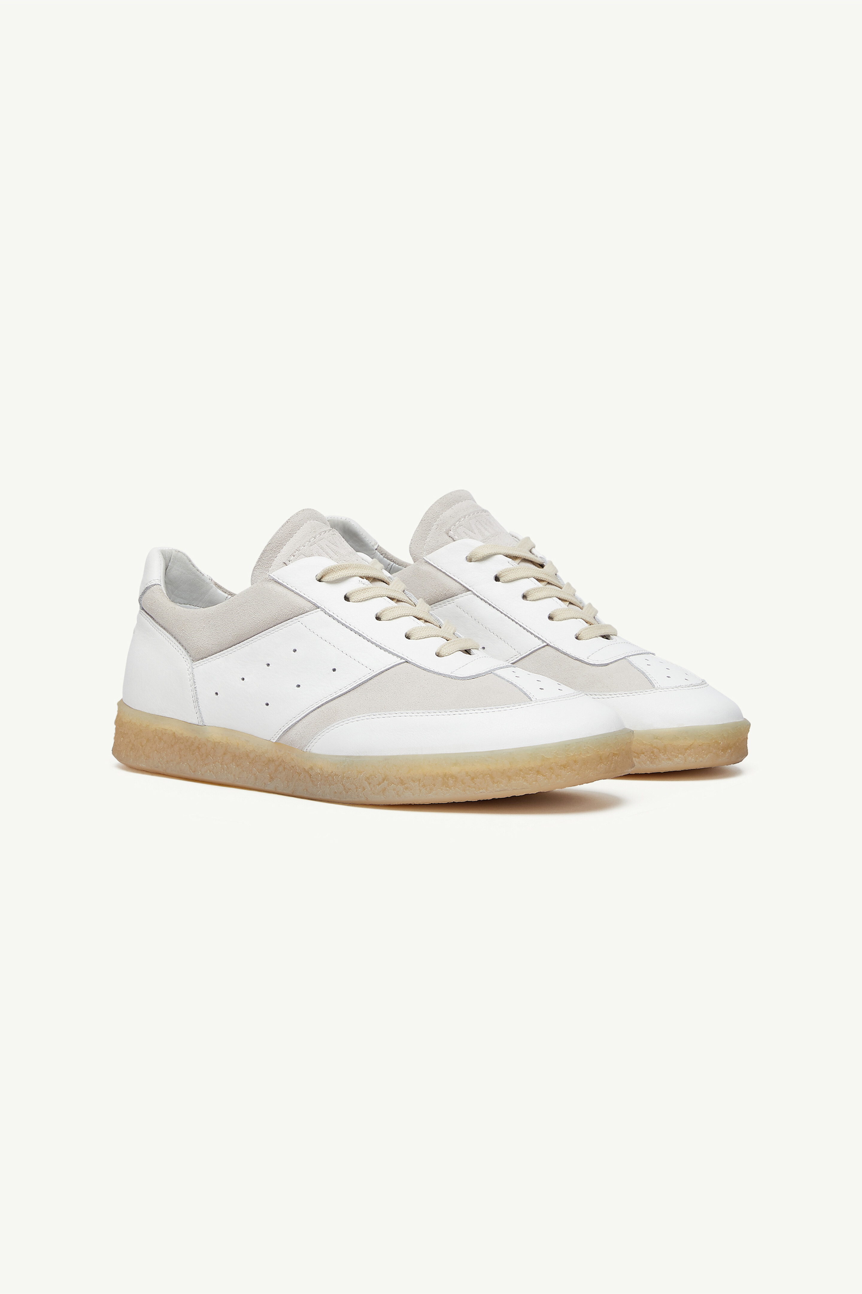 6 court sneakers