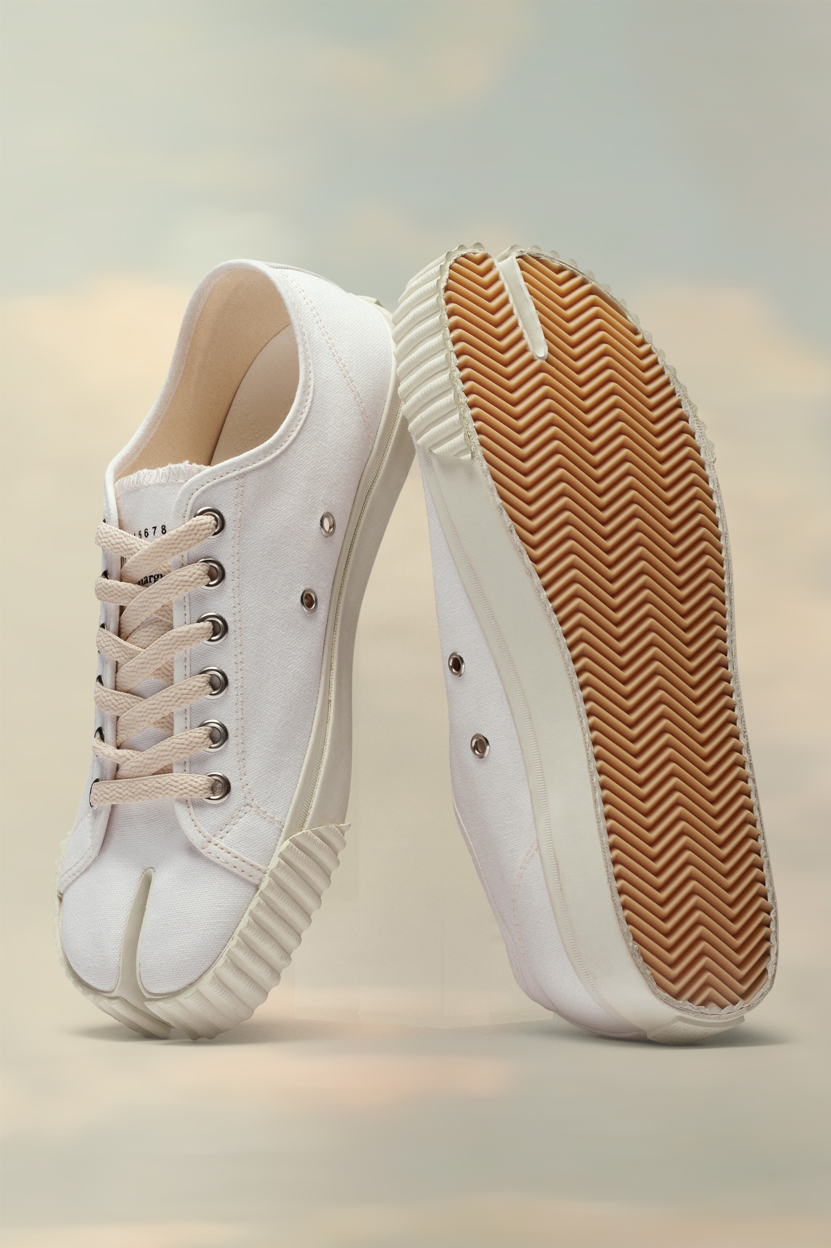 Tabi sneakers