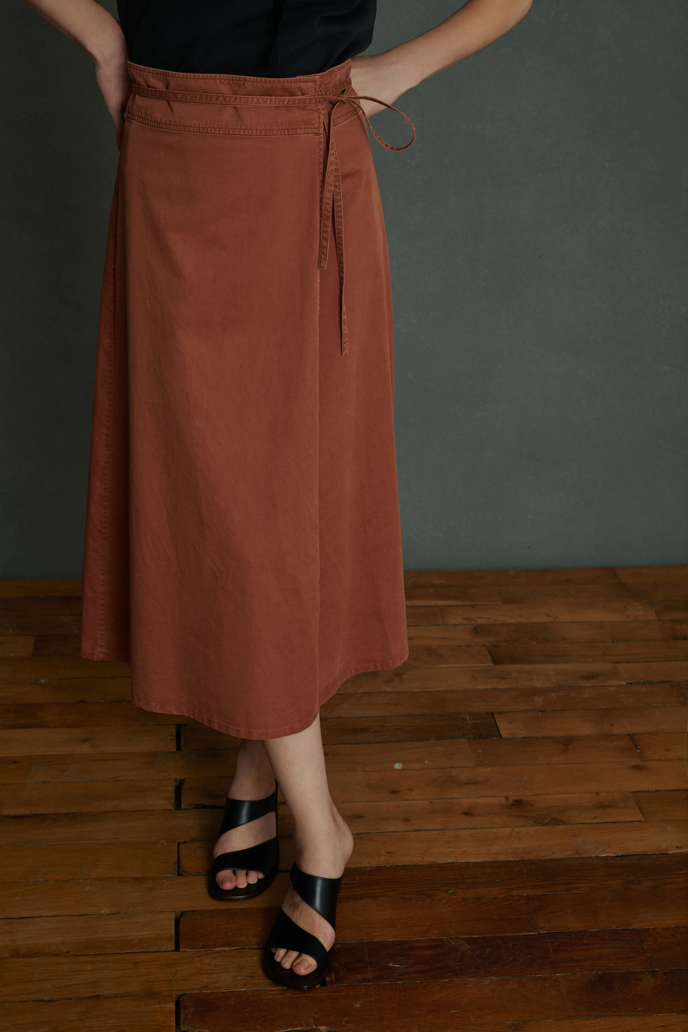 REINE BROWN SKIRT
