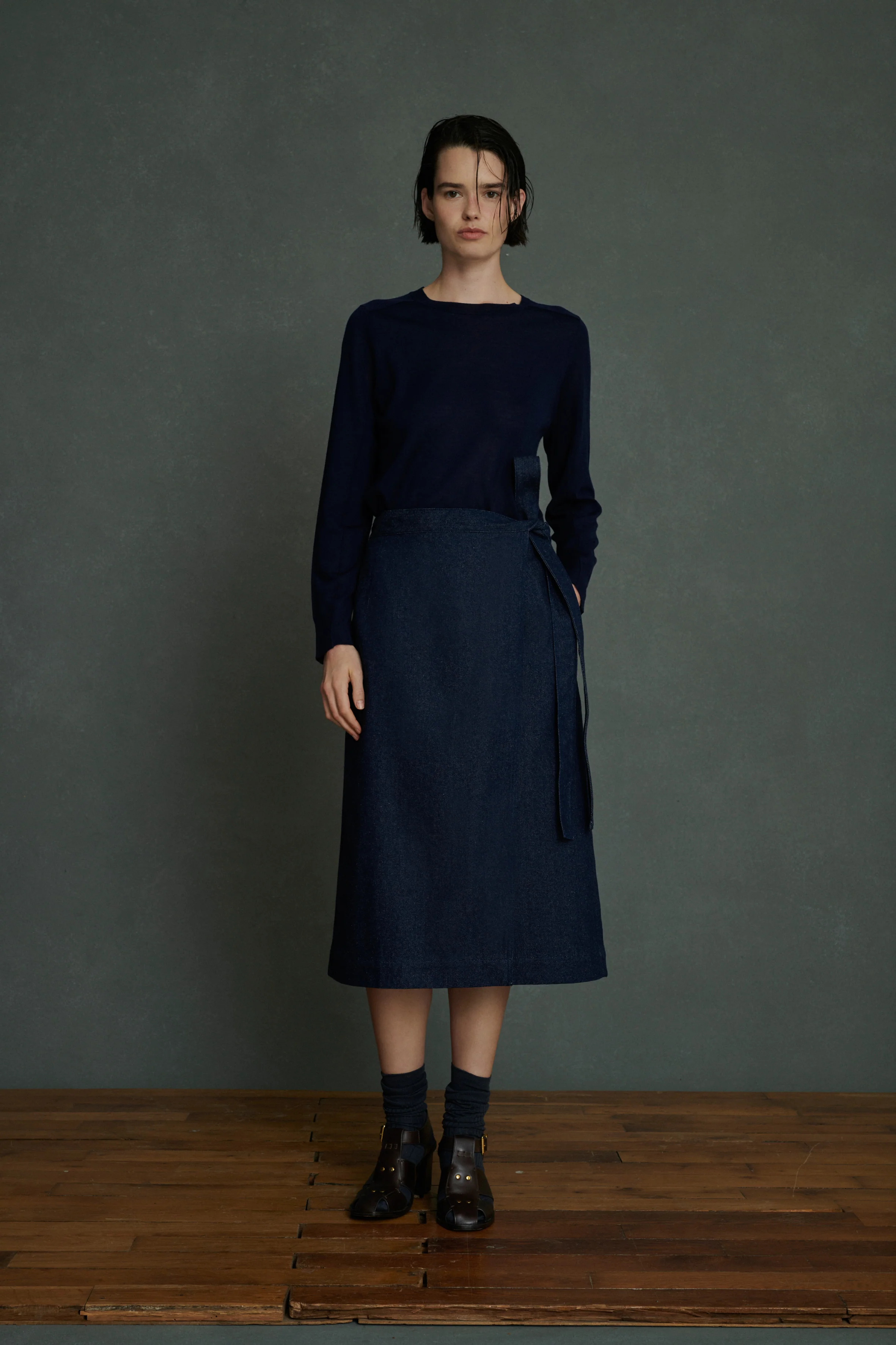 ALINE NAVY SKIRT
