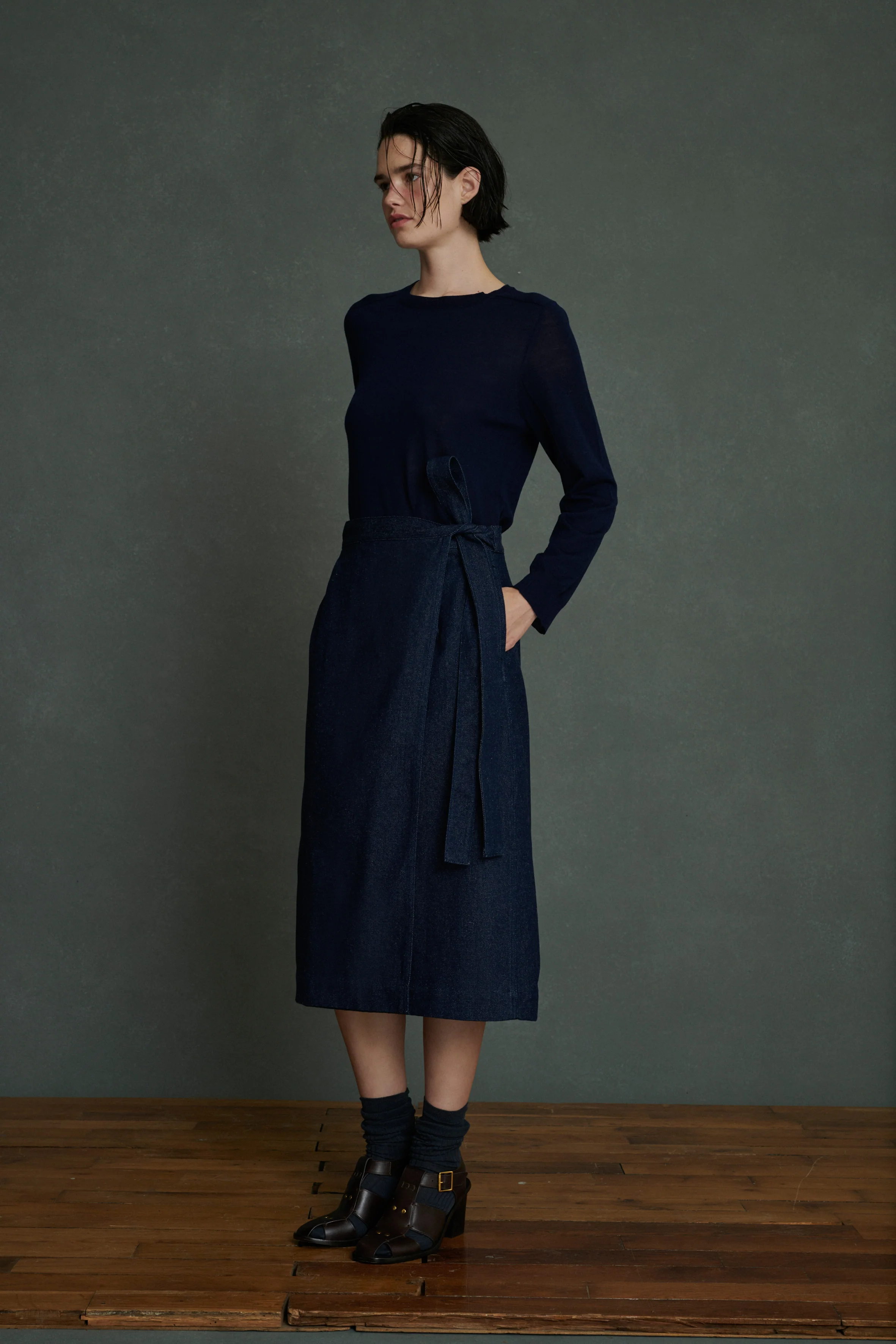 ALINE NAVY SKIRT