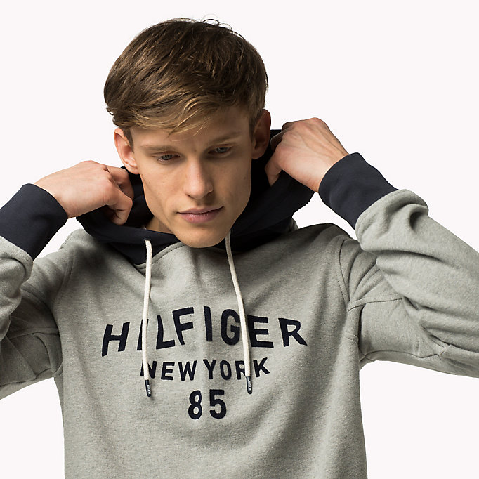 Tommy Hilfiger Logo Print Hoodie