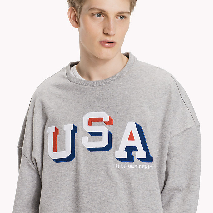 Tommy Hilfiger Logo Embellished Sweatshirt