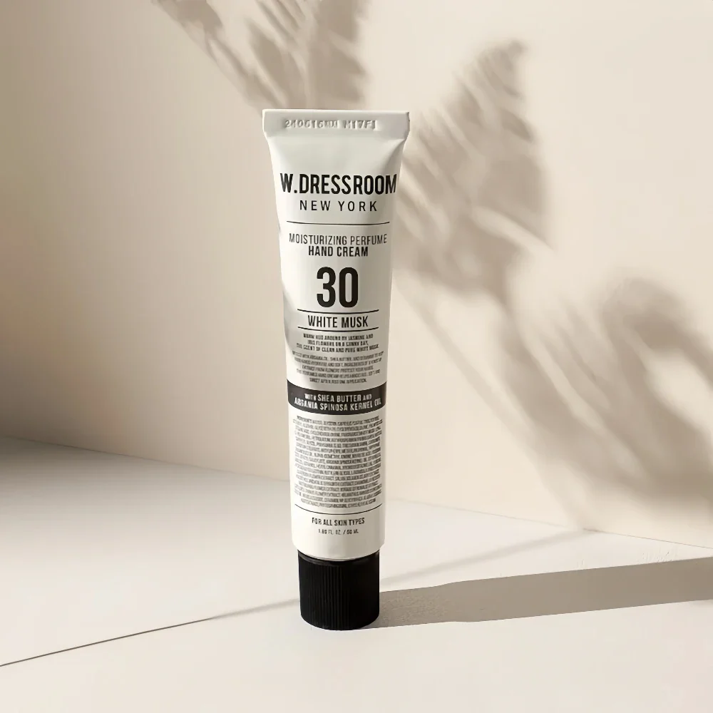 W DRESSROOM Moisturizing Perfume Hand Cream 30 White Musk