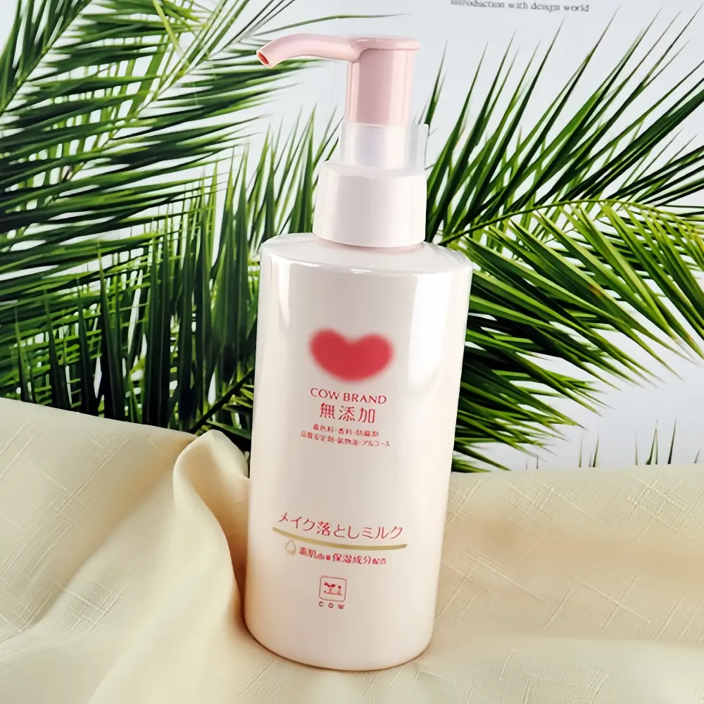 COW BRAND Bouncia Additive Free Cleansing Oil Pump 150mL