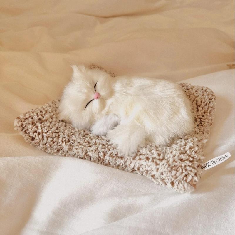 🐾 Handmade Sleeping Cat Figurine – Mini Plush Toy for Desk, Bookshelf & Car Decor