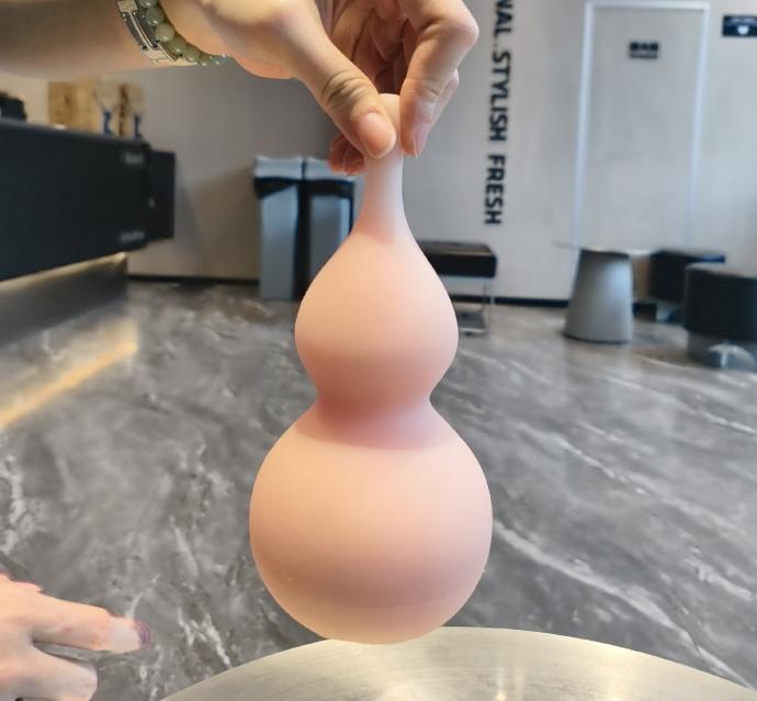 🥒 Gourd Shaped Stress Relief Toy – Soft Squeeze Toy for Anxiety & Relaxation