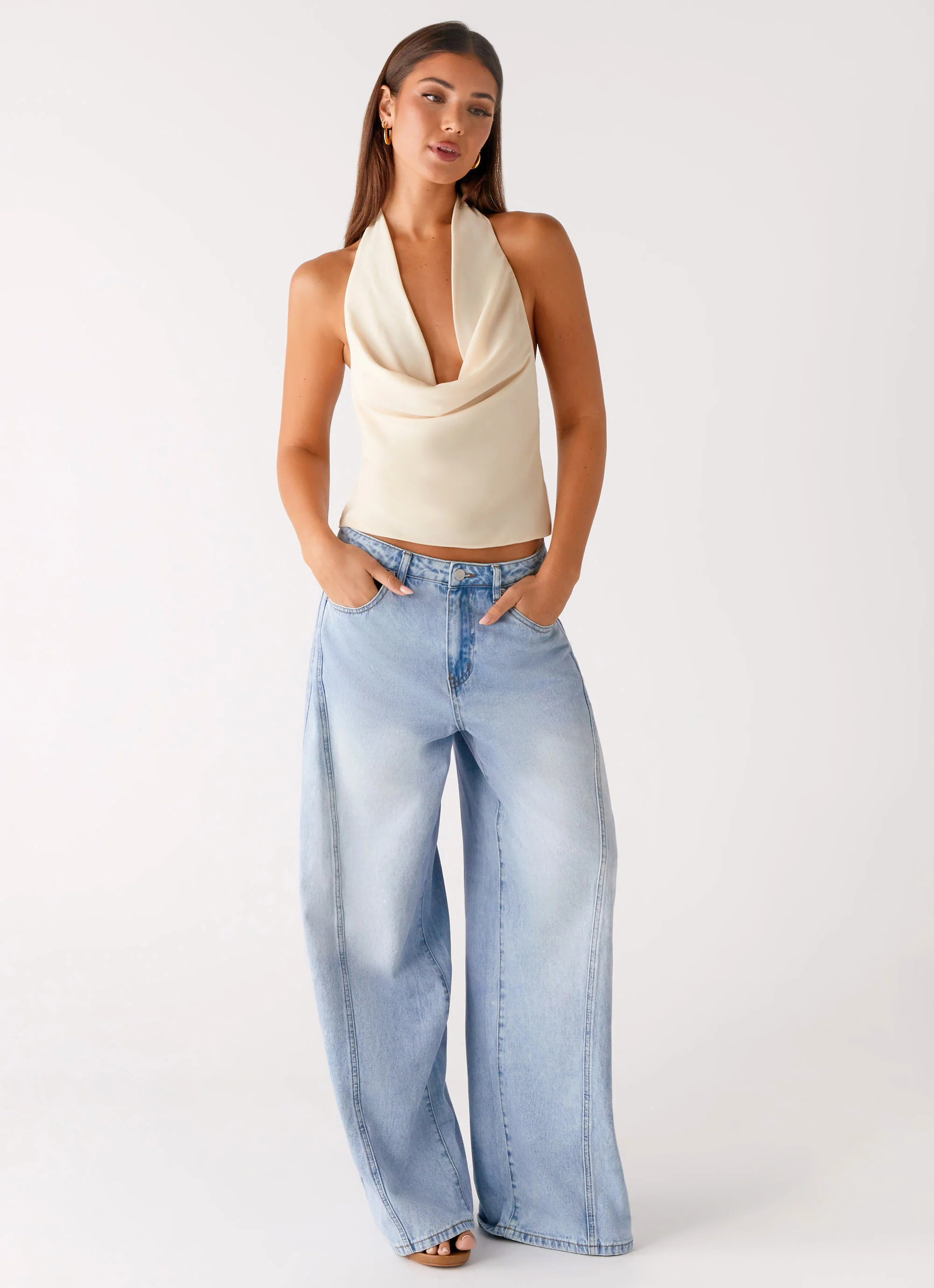 Timeless Wide Leg Jeans - Bleached Blue