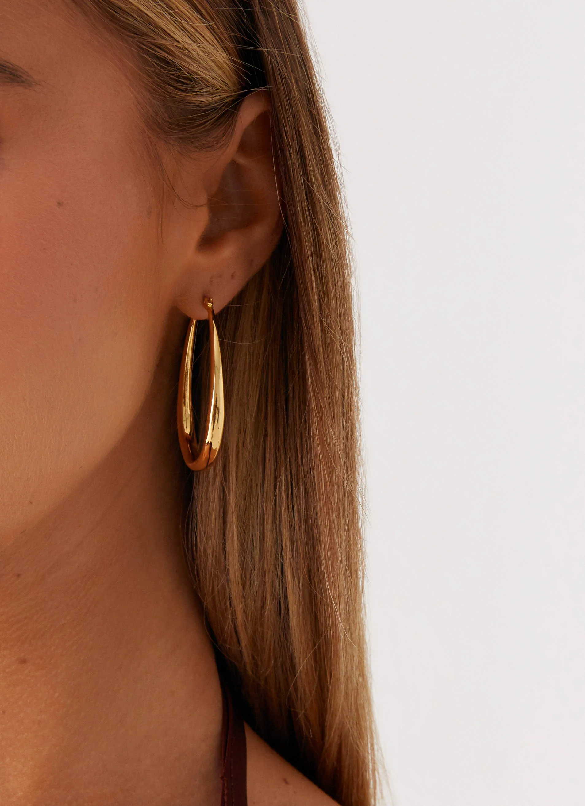 Gleam Hoop Earrings - Gold