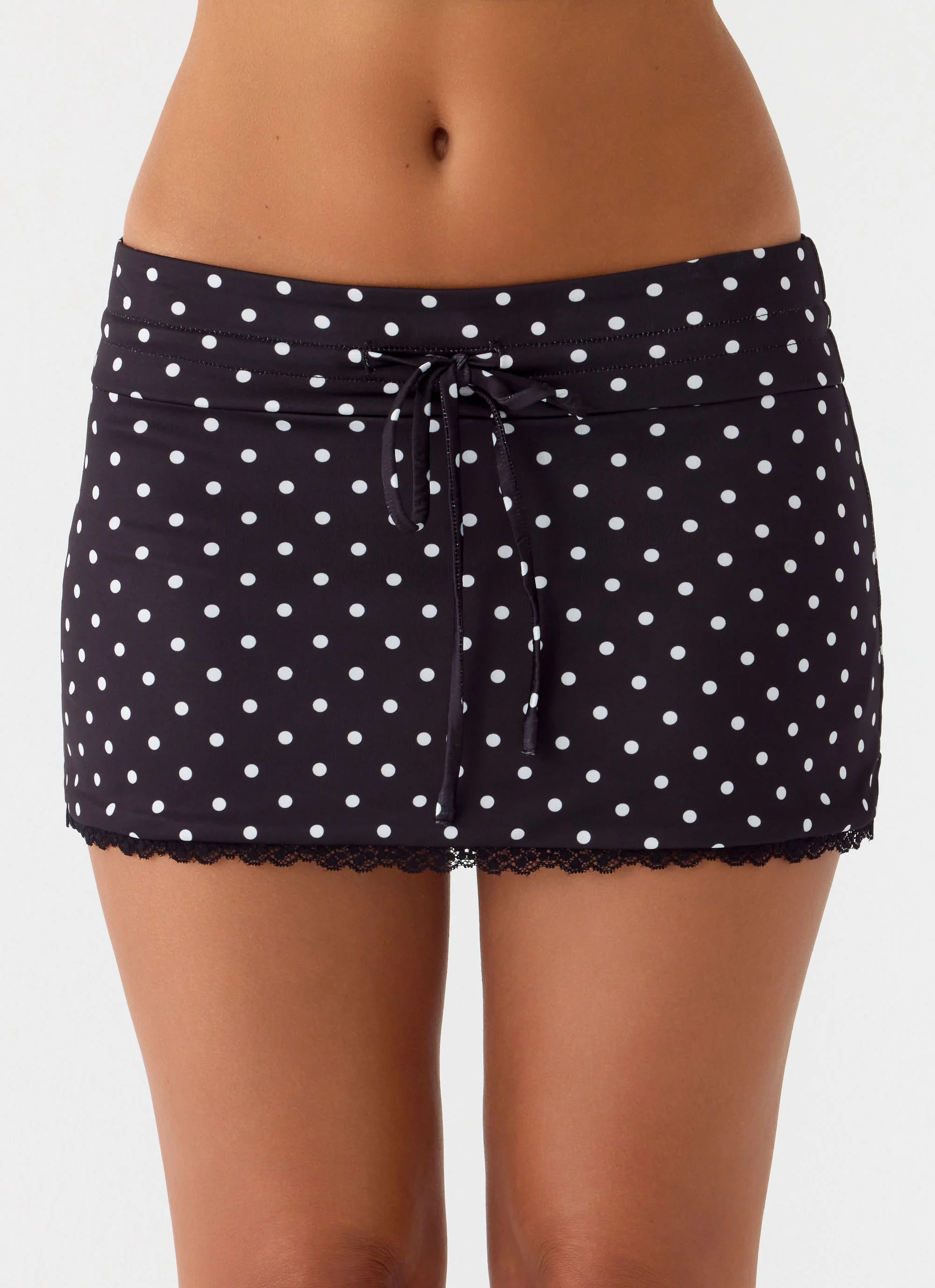 Get No Sleep Mini Skort - Black Polkadot