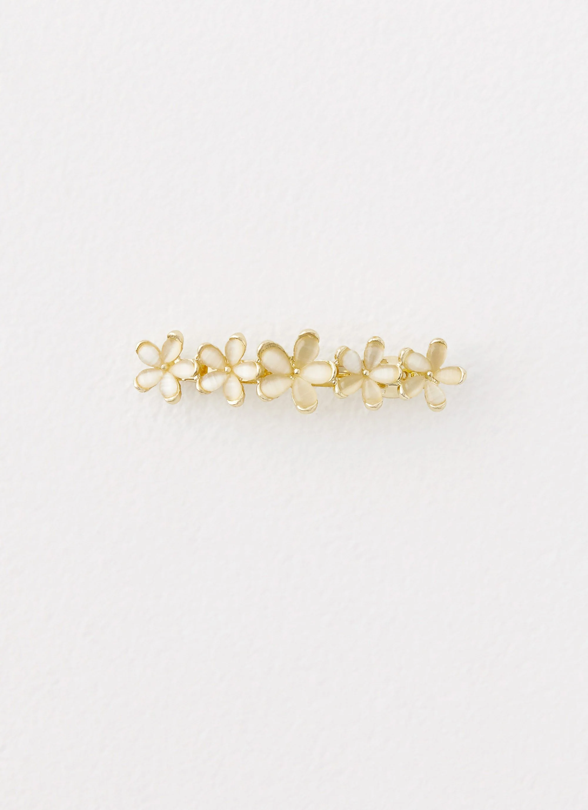 Summer Girl Hair Clip - Pearl