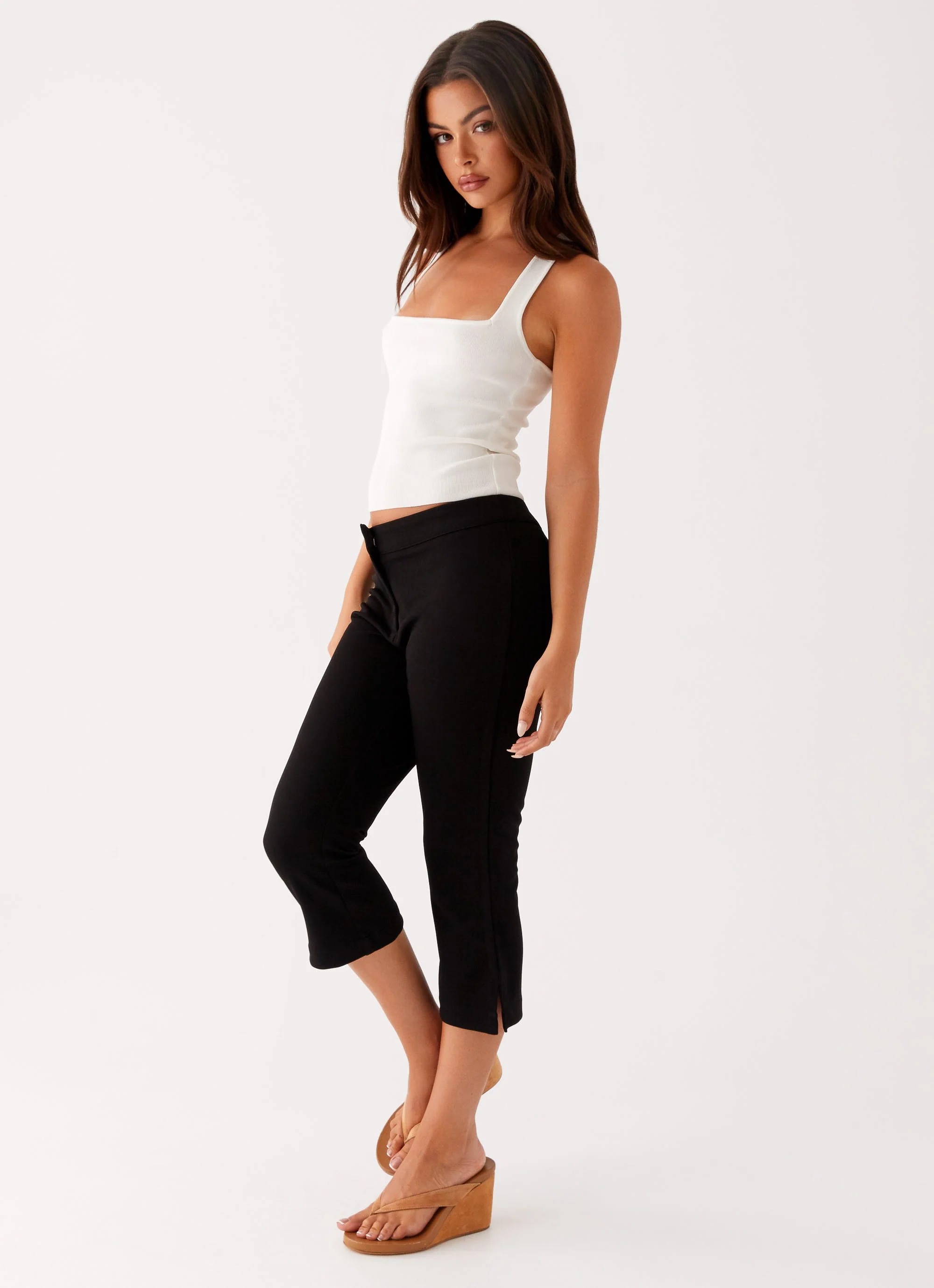 Rue Capri Pants - Black