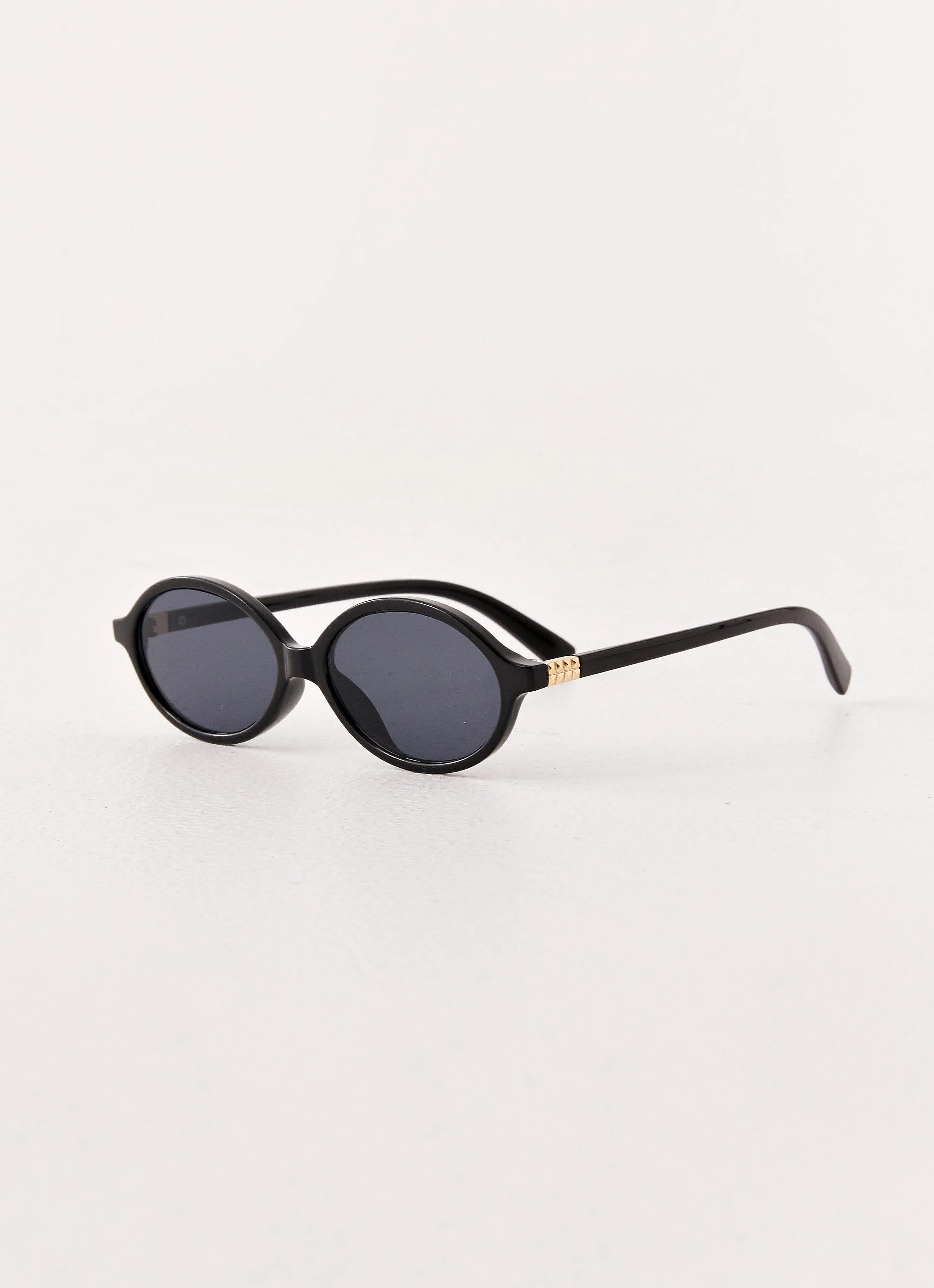 River Sunglasses - Black