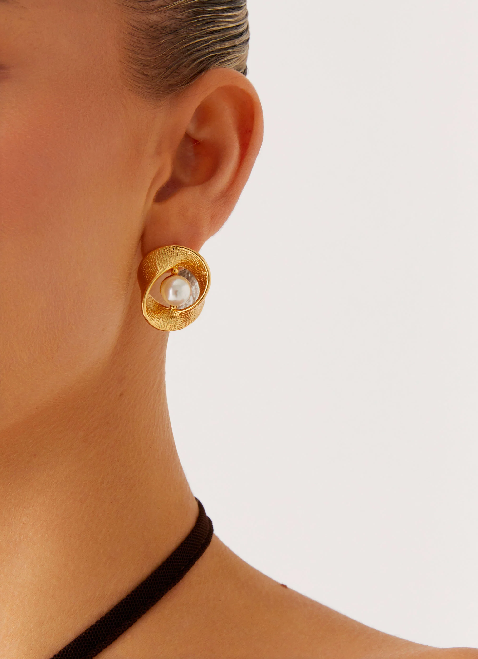 Debut Earrings - Gold