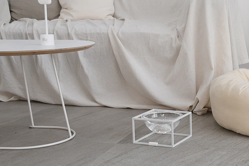 Moonlight Elevated Pet Glass Table. White. Short