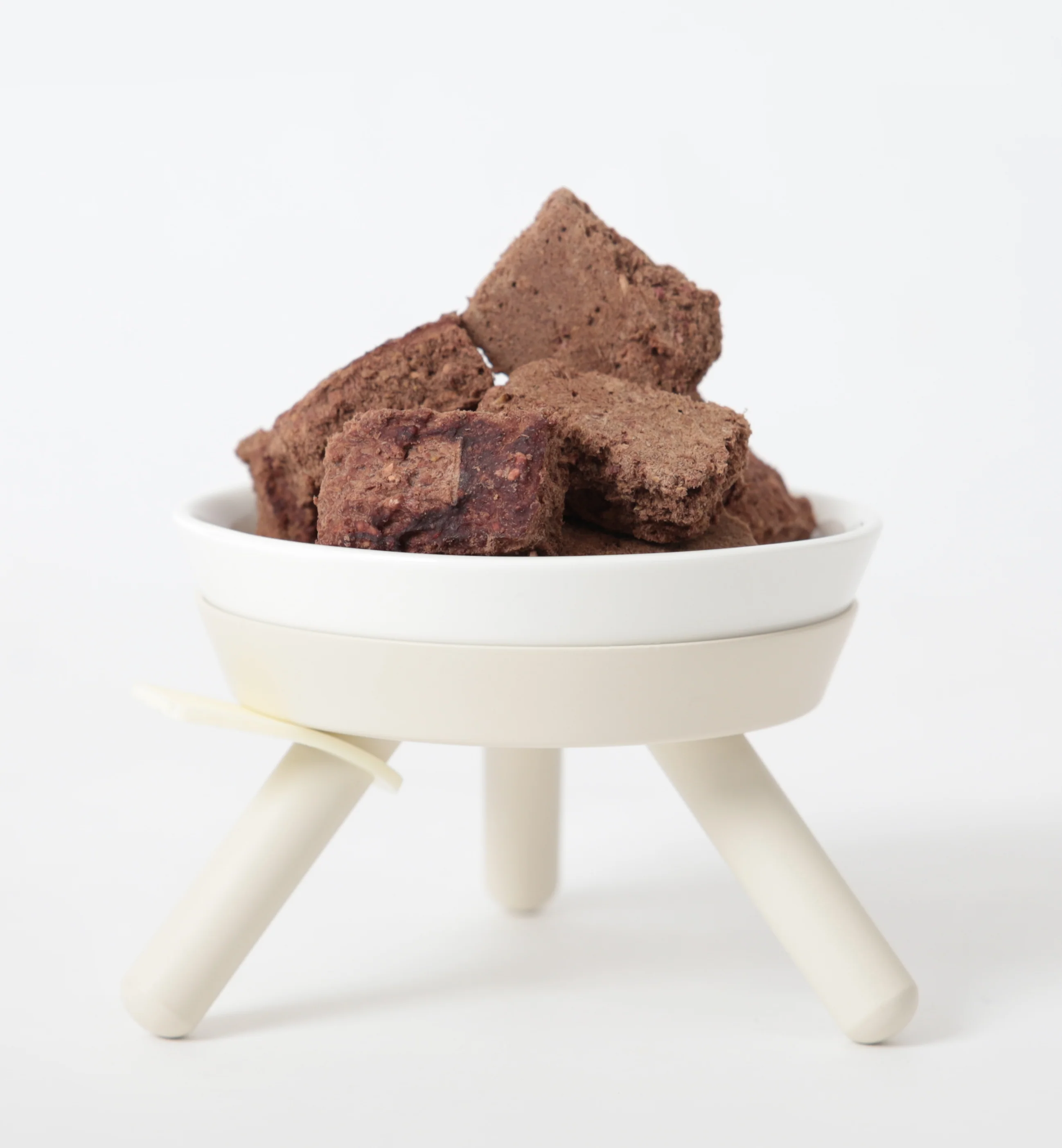 Oreo Elevated Pet Feeder Table . White . Short