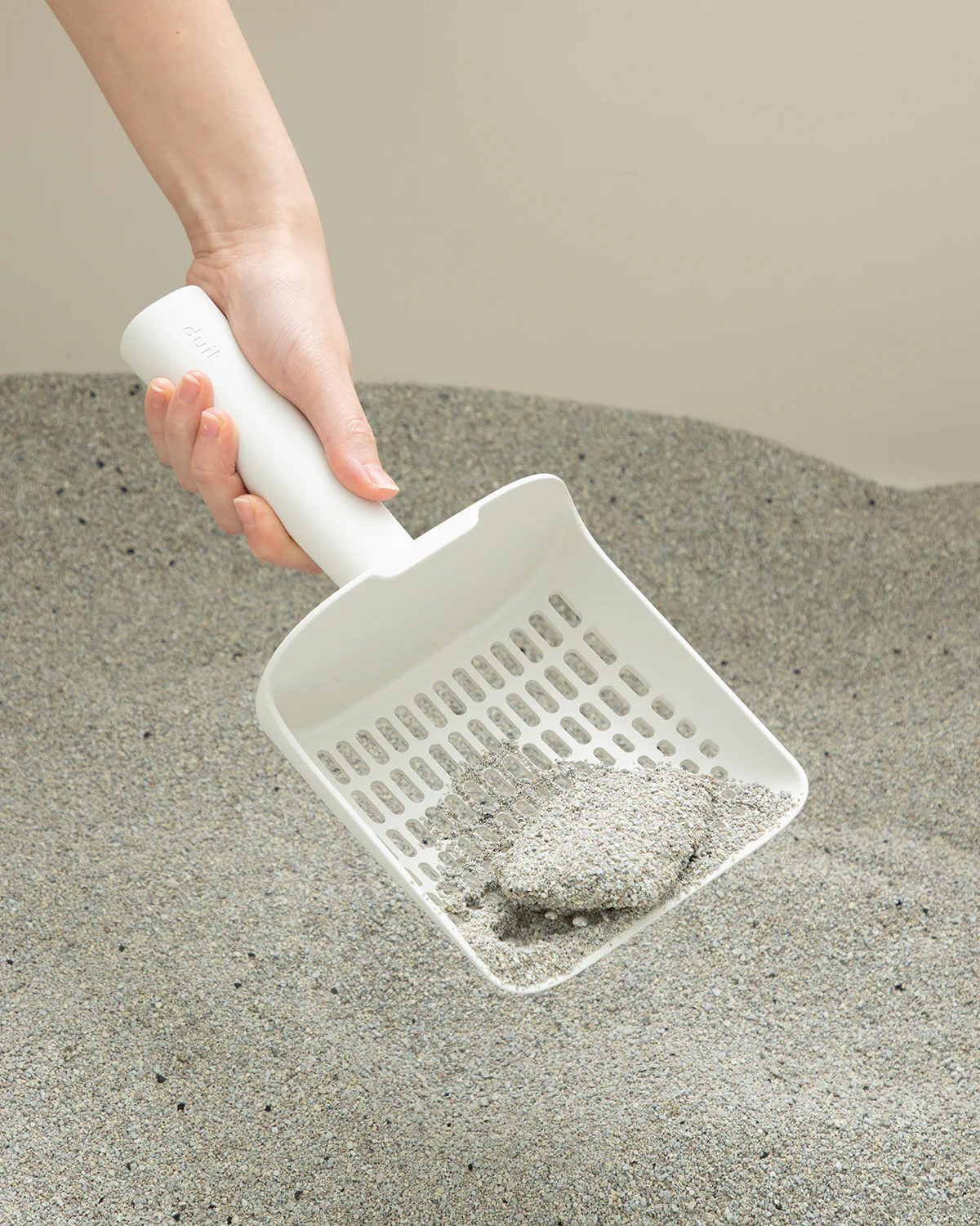 Poo Poo Cat Litter Scoop . White