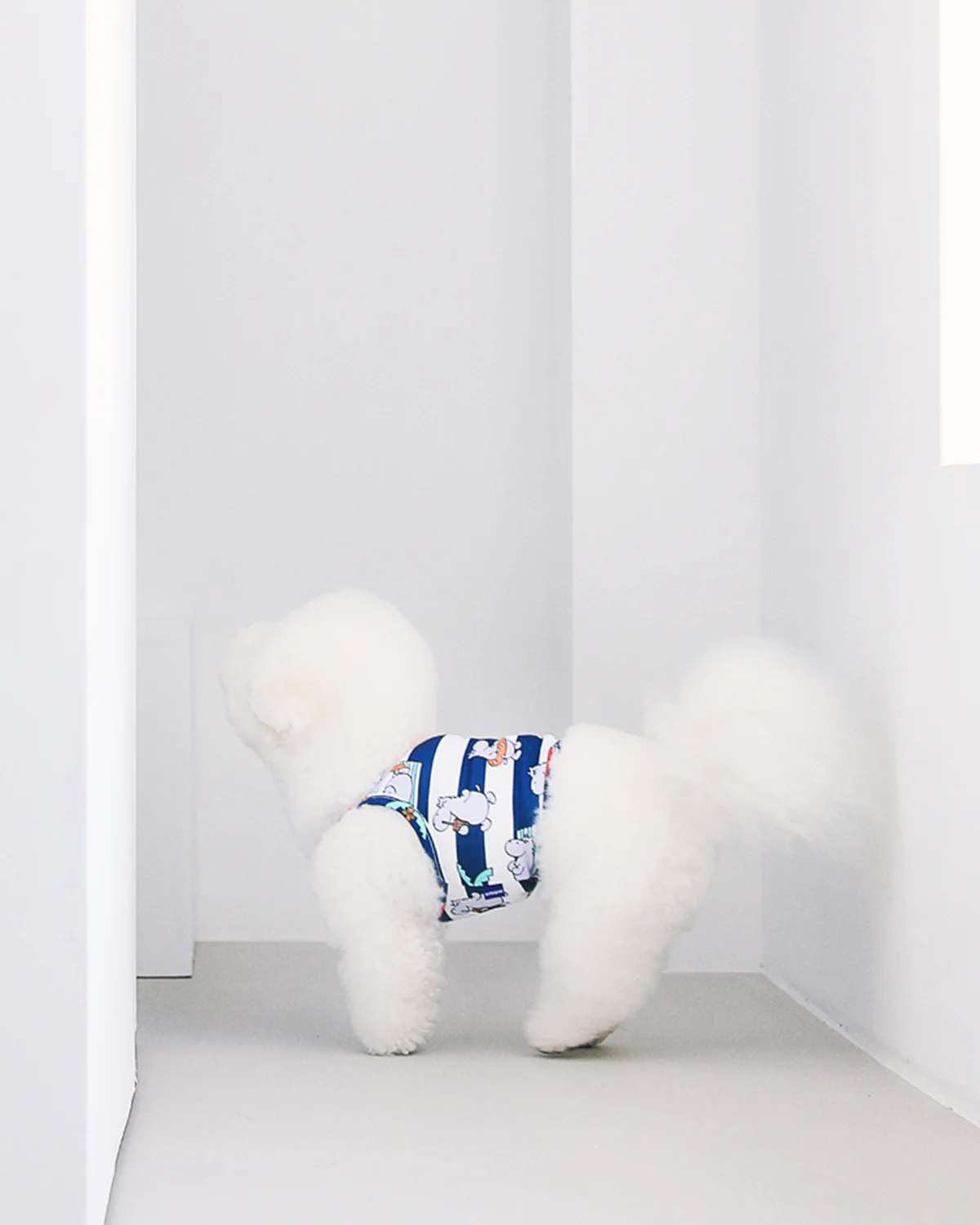 ALOHA HIPPO CROP TEE . NAVY