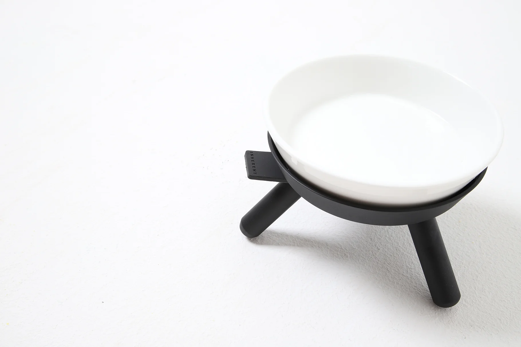 Oreo Elevated Pet Feeder Table . Black & White . Short