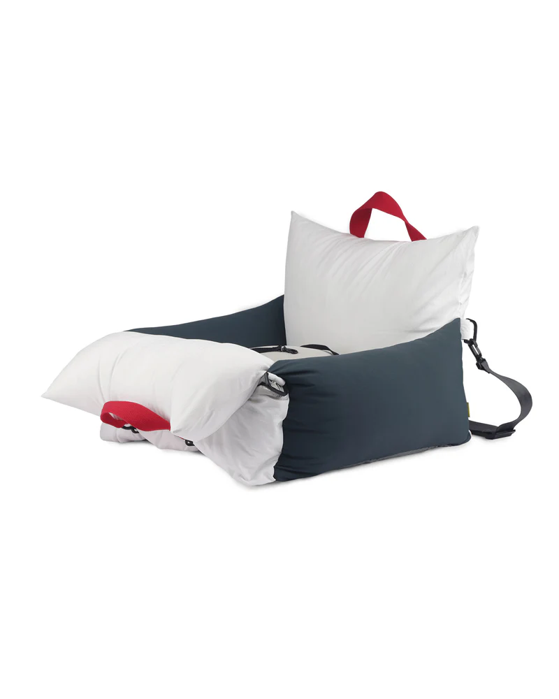 VOYAGE CAR COMFORT SEAT . WHITE APPLE