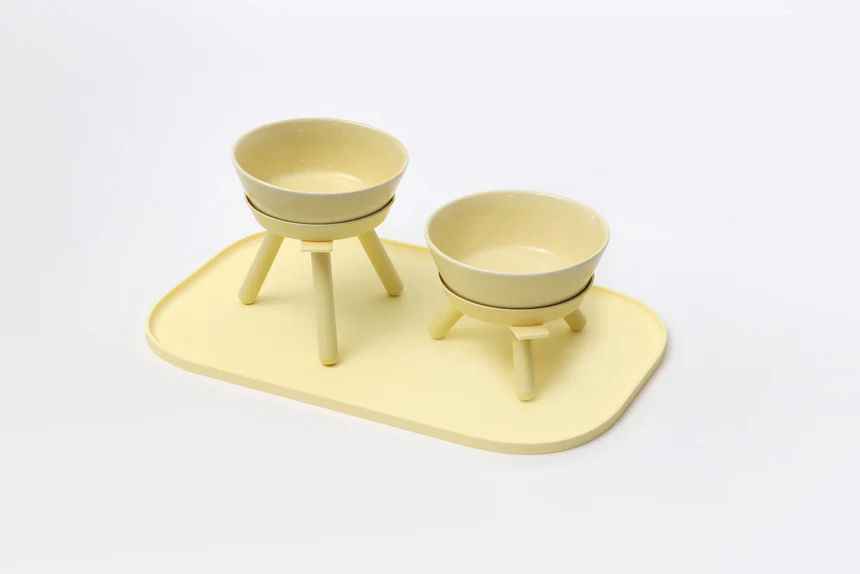 OREO ELEVATED PET FEEDER TABLE . LEMON YELLOW . SHORT
