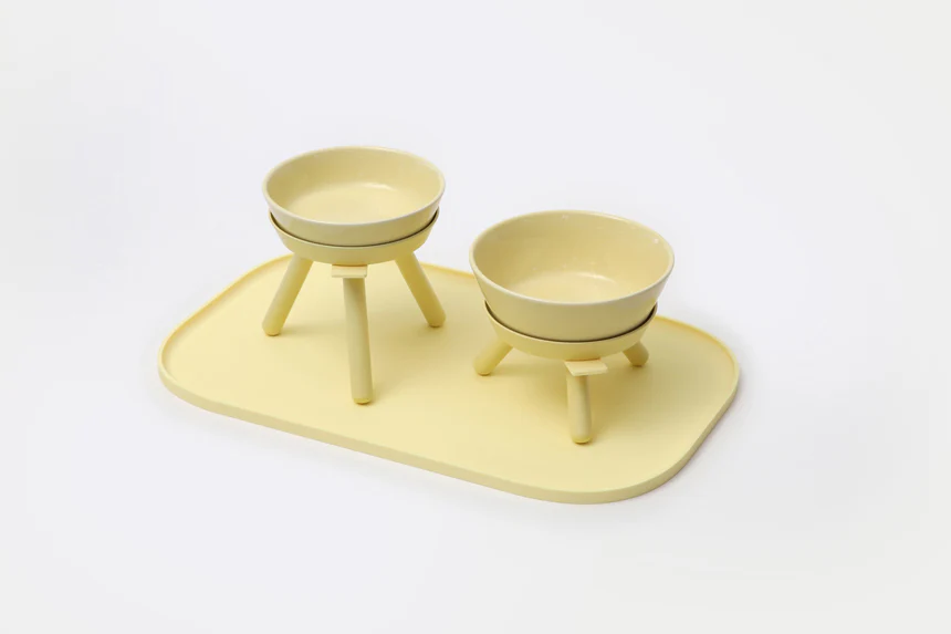 OREO ELEVATED PET FEEDER TABLE . LEMON YELLOW . SHORT