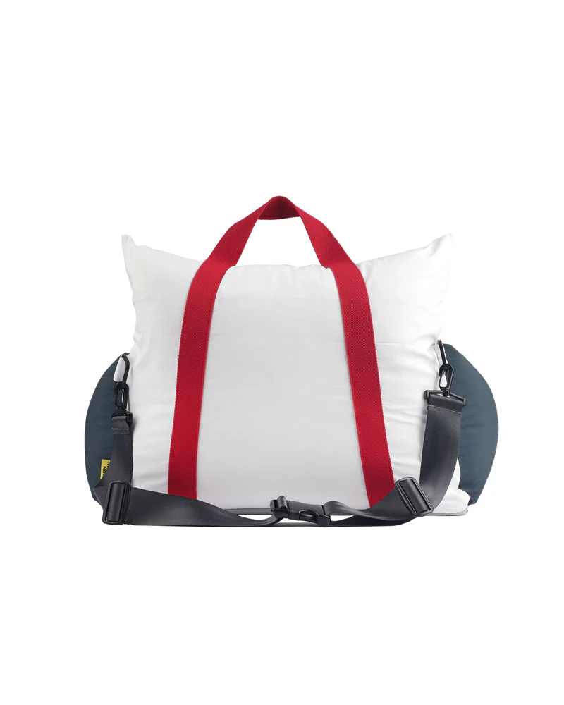 VOYAGE CAR COMFORT SEAT . WHITE APPLE