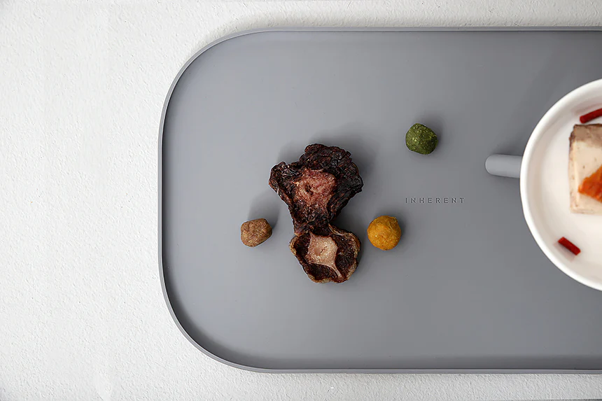 Oreo Elevated Pet Feeder Table . Black & White . Short