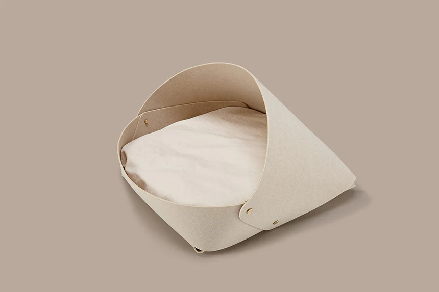 Marron Bed . Oatmeal