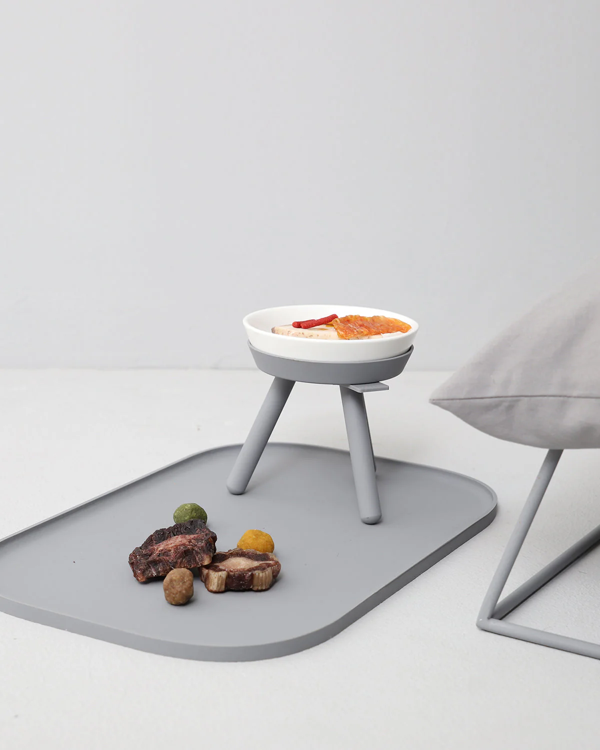 SAMPLE Oreo Table . Gray . Tall