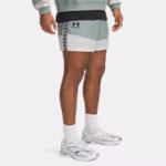 UA Terrace96 Woven Men's 13 cm Shorts