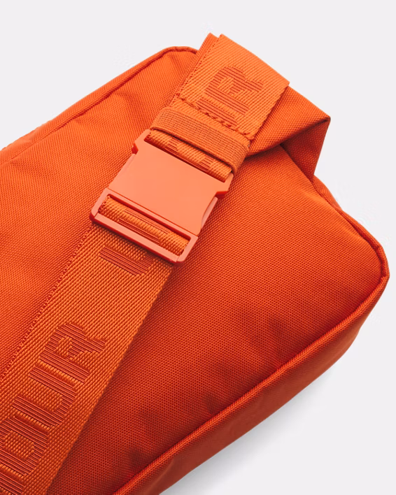 UA Essential Lite Waist Bag Crossbody