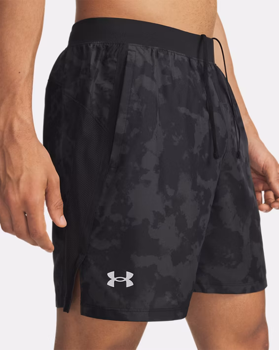 UA Launch Men's 18 cm Shorts