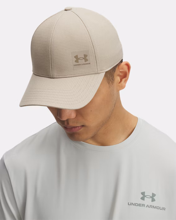 UA ArmourVent Low Men's Stretch Fit Cap