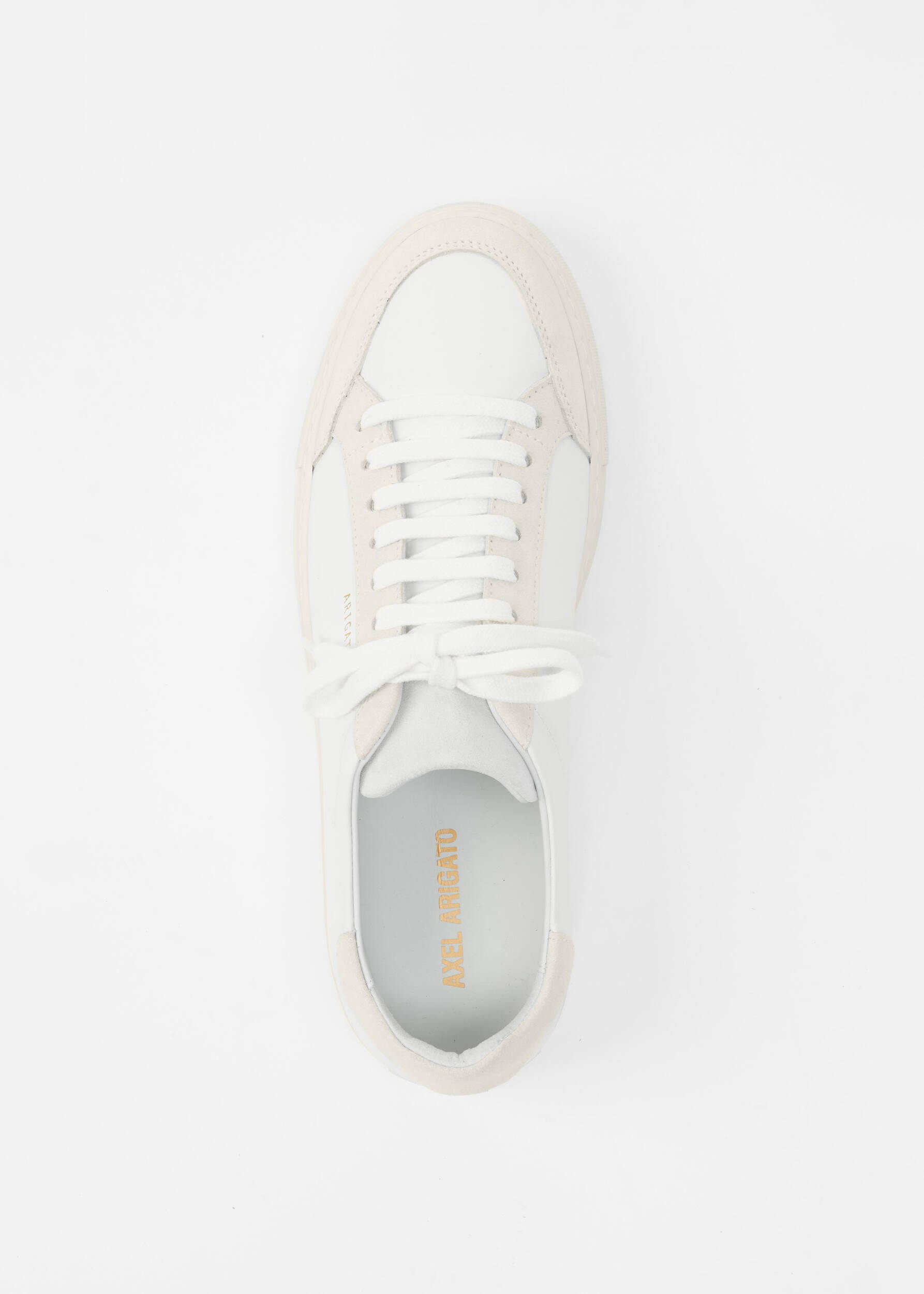 Clean 90 Triple Sneaker