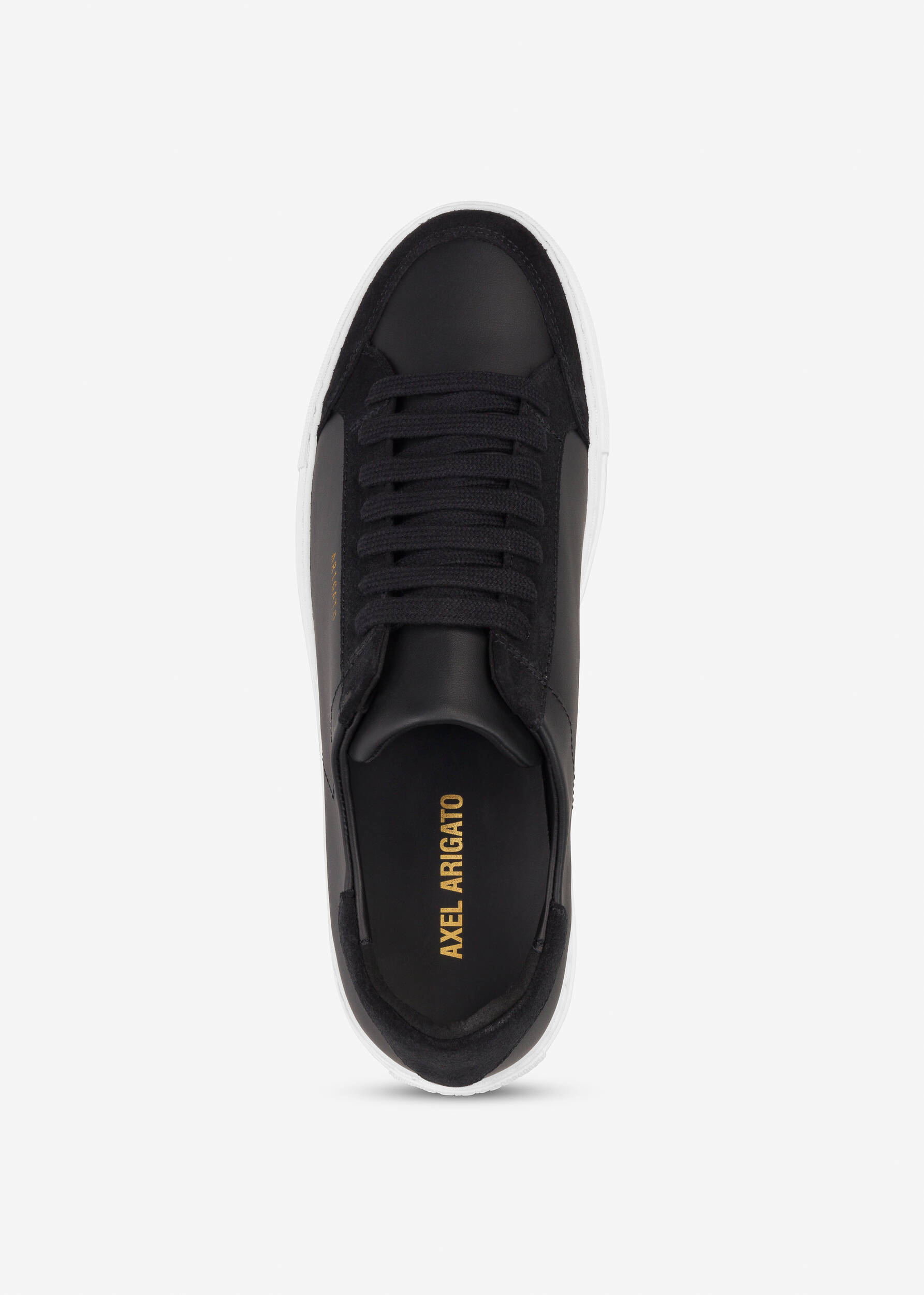 Clean 90 Triple Sneaker