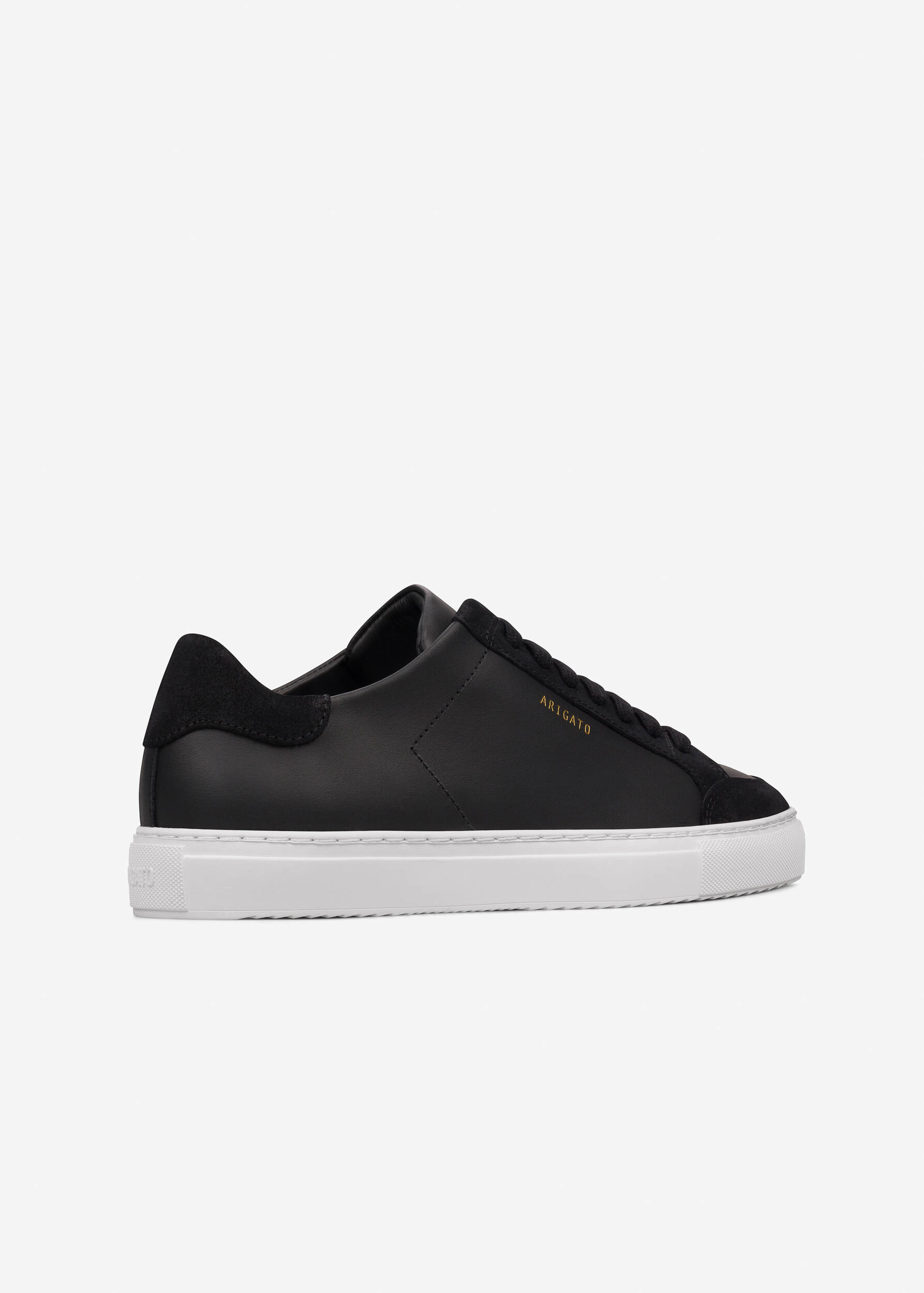 Clean 90 Triple Sneaker
