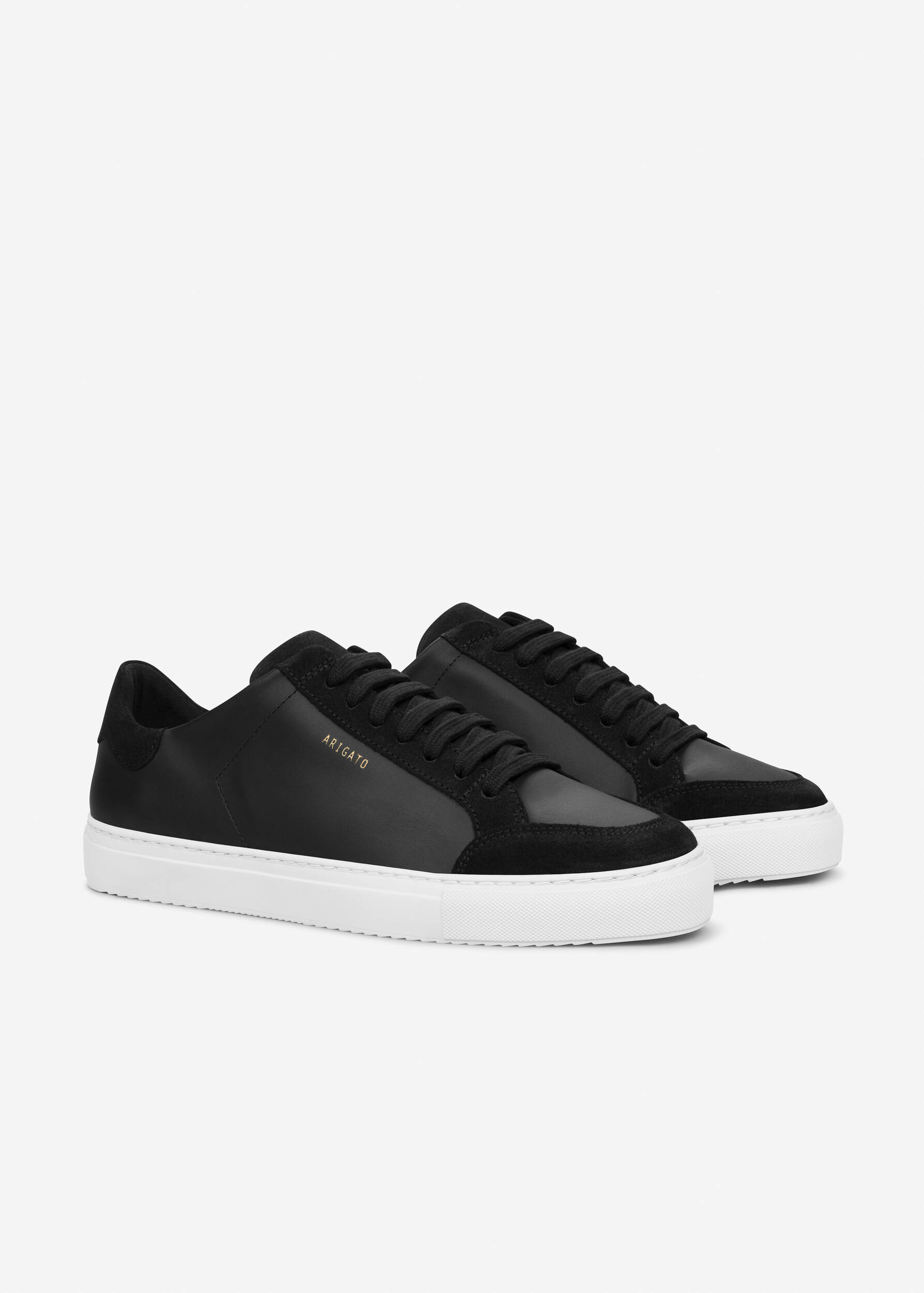 Clean 90 Triple Sneaker