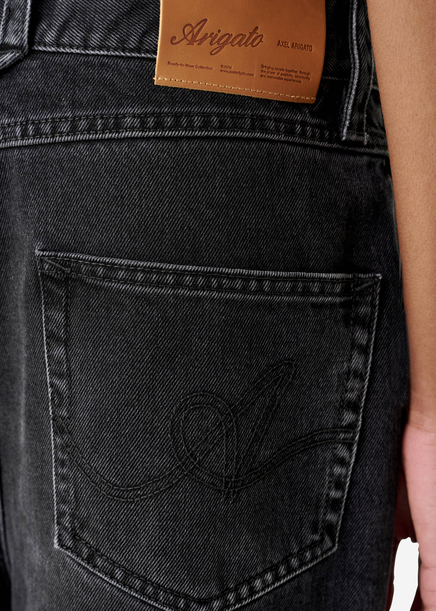 Clara Wide-Leg Jeans