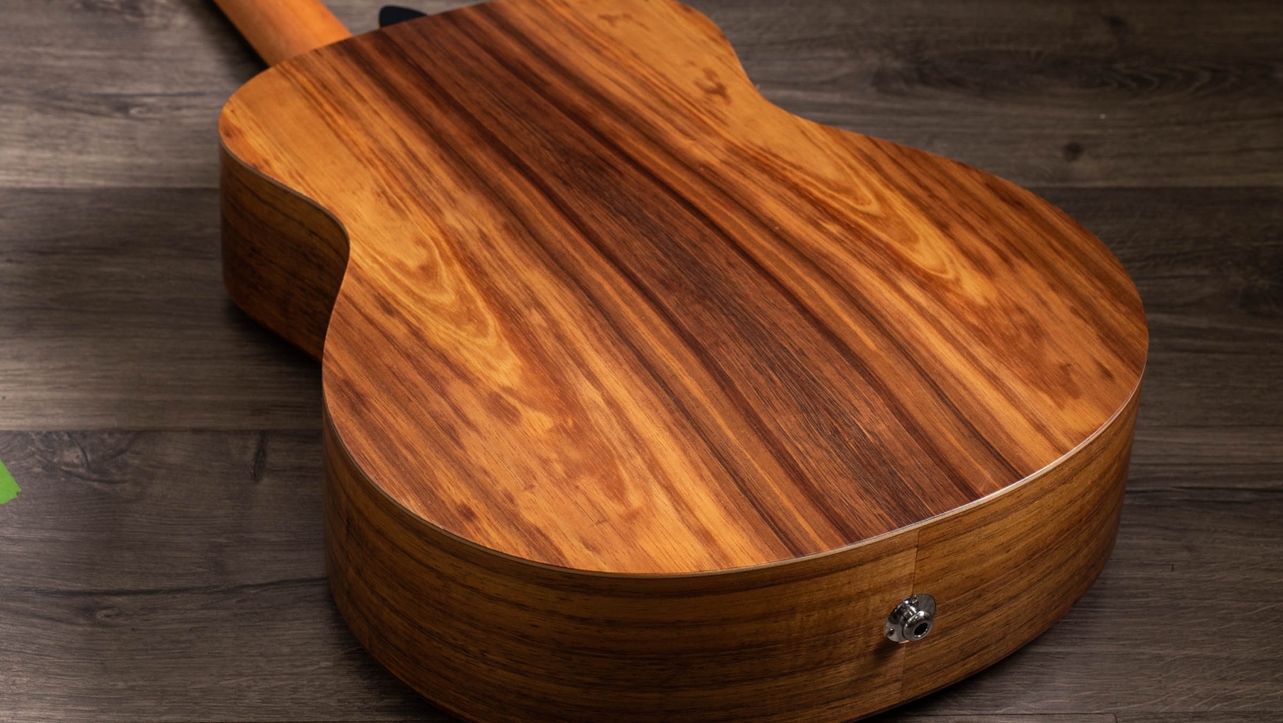 GS Mini-e Koa Bass